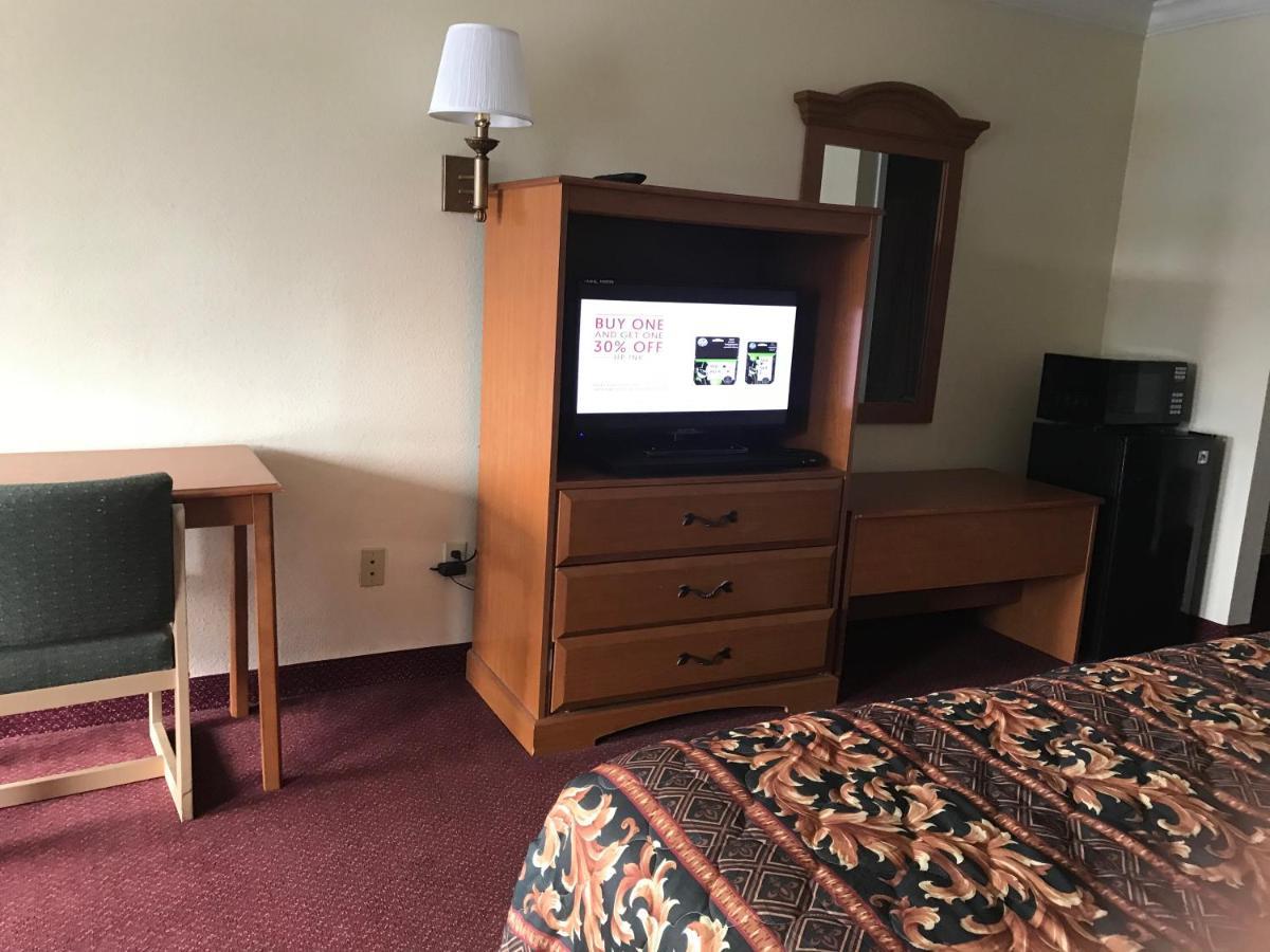 Bayfront Inn Biloxi Ngoại thất bức ảnh