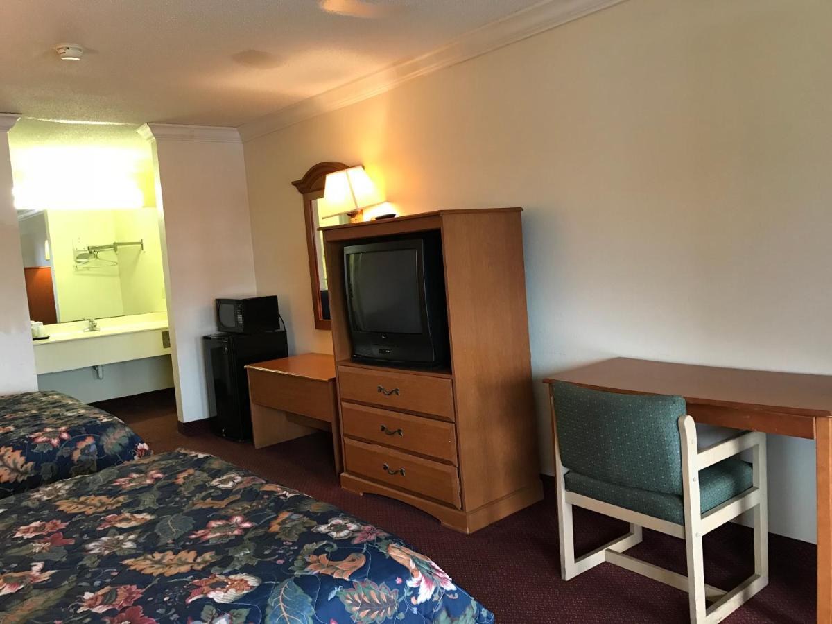 Bayfront Inn Biloxi Ngoại thất bức ảnh