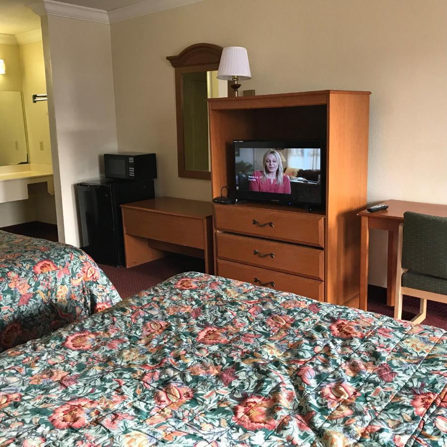 Bayfront Inn Biloxi Ngoại thất bức ảnh